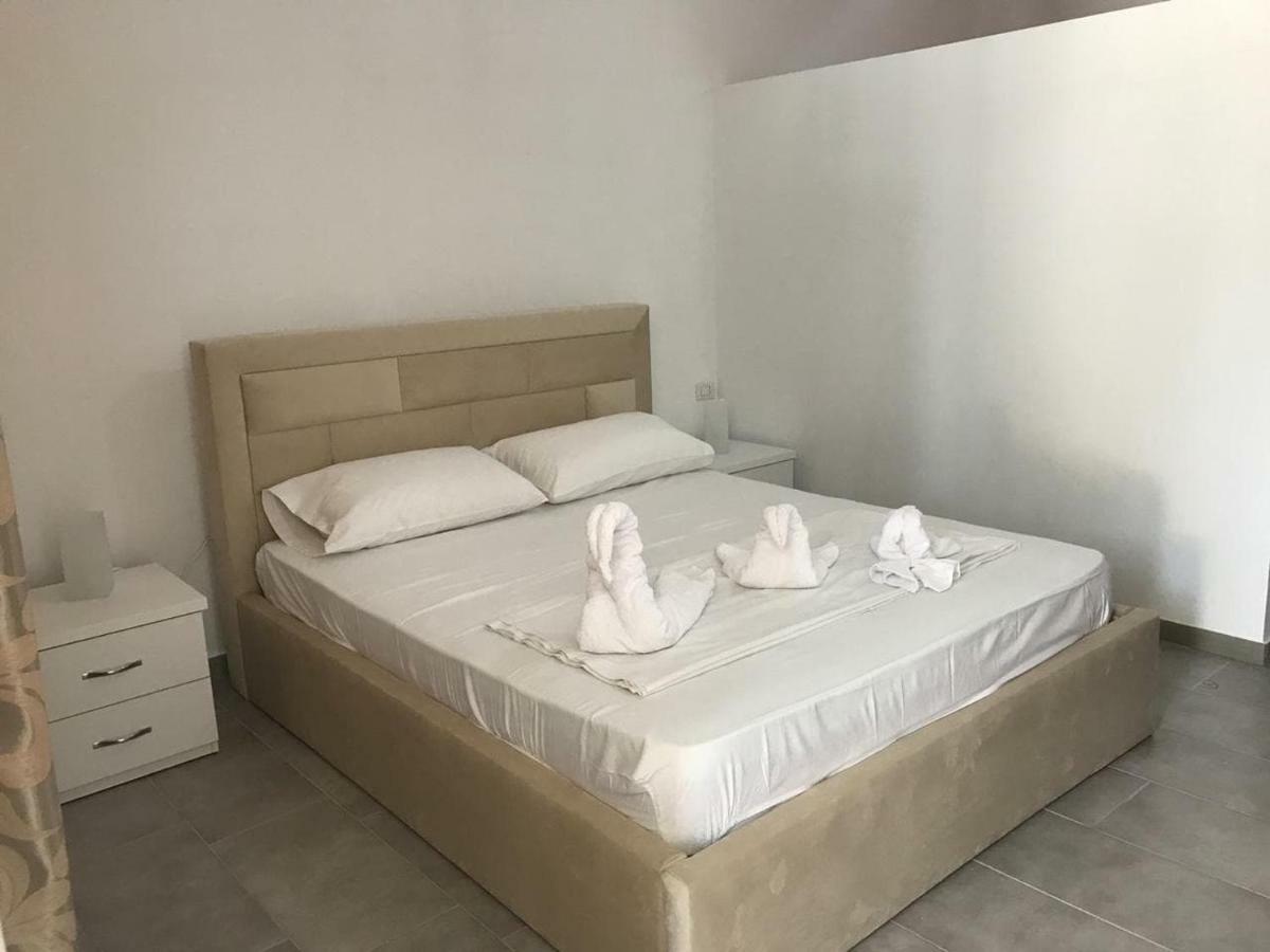 Bregu D.Etit. Bed & Breakfast วญอเรอ ภายนอก รูปภาพ