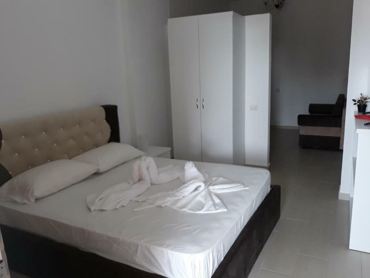 Bregu D.Etit. Bed & Breakfast วญอเรอ ภายนอก รูปภาพ